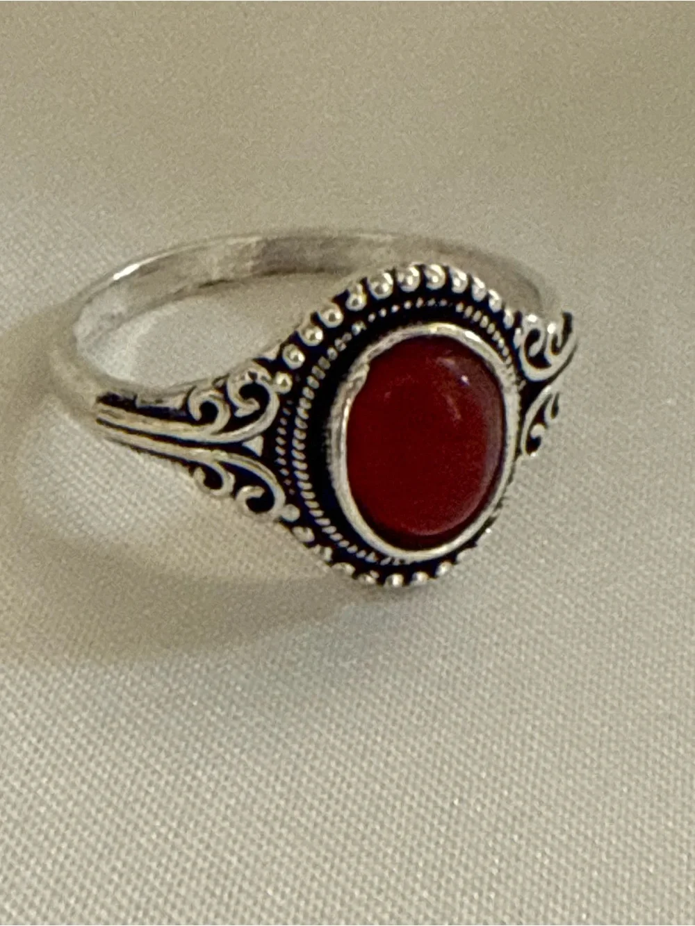 Sterling Silver Oval Red Jasper Cabochon Leaf Scroll Ring Vintage Style 925 Sz 4